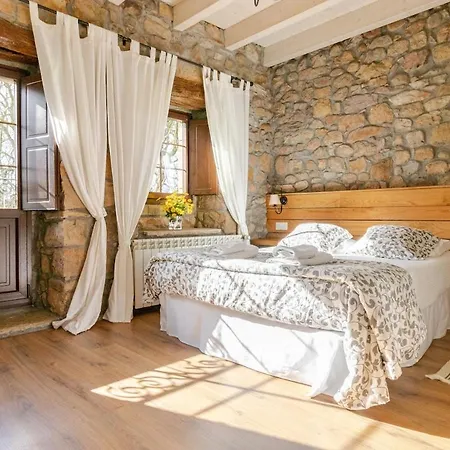 La Casa Vieja En Castaneda